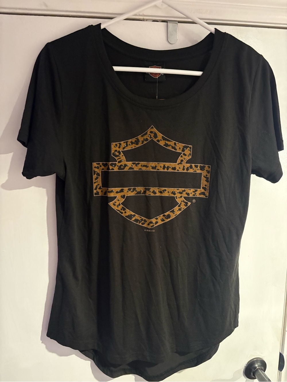 Harley-Davidson Black Tee with Leopard Bar & Shield NWT Medium